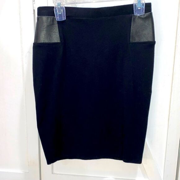 David Lerner Black Faux Leather Trim Skirt Size Small - Picture 4 of 12